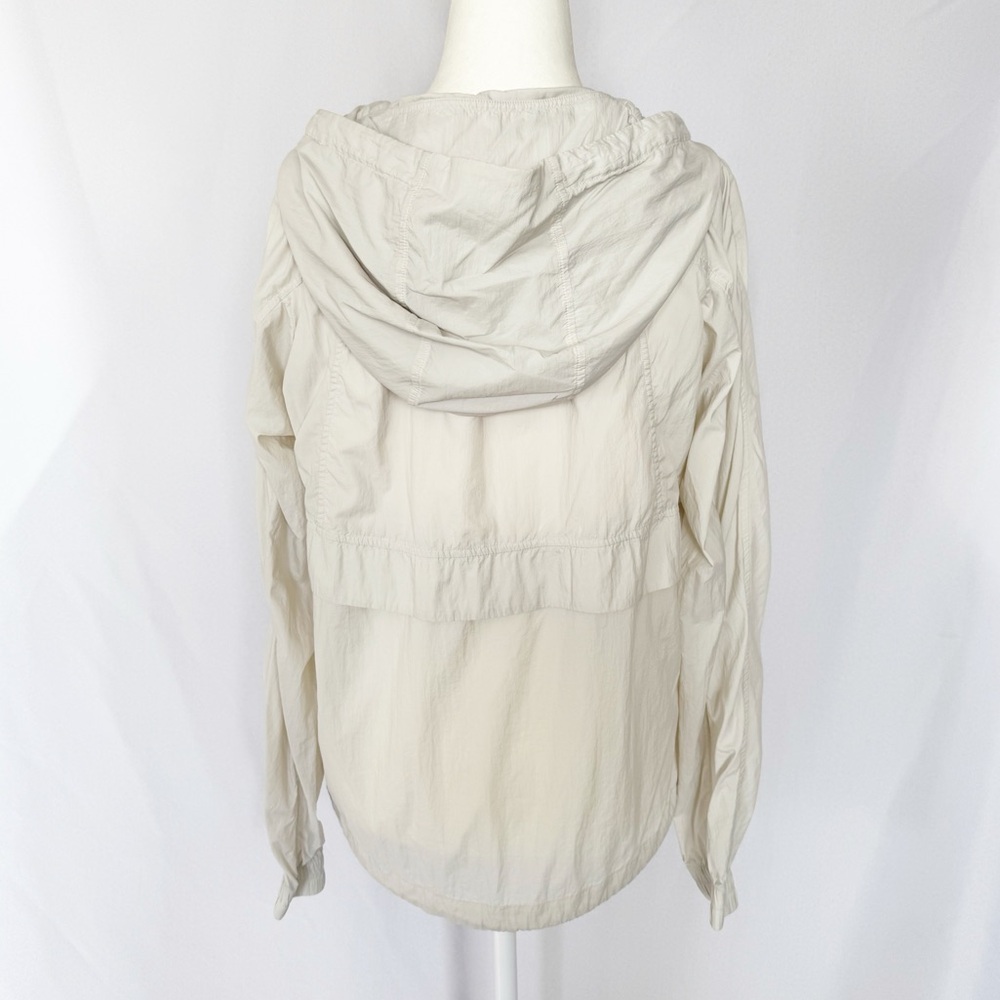 Lululemon Hood Lite Jacket 6 - Picture 4 of 8
